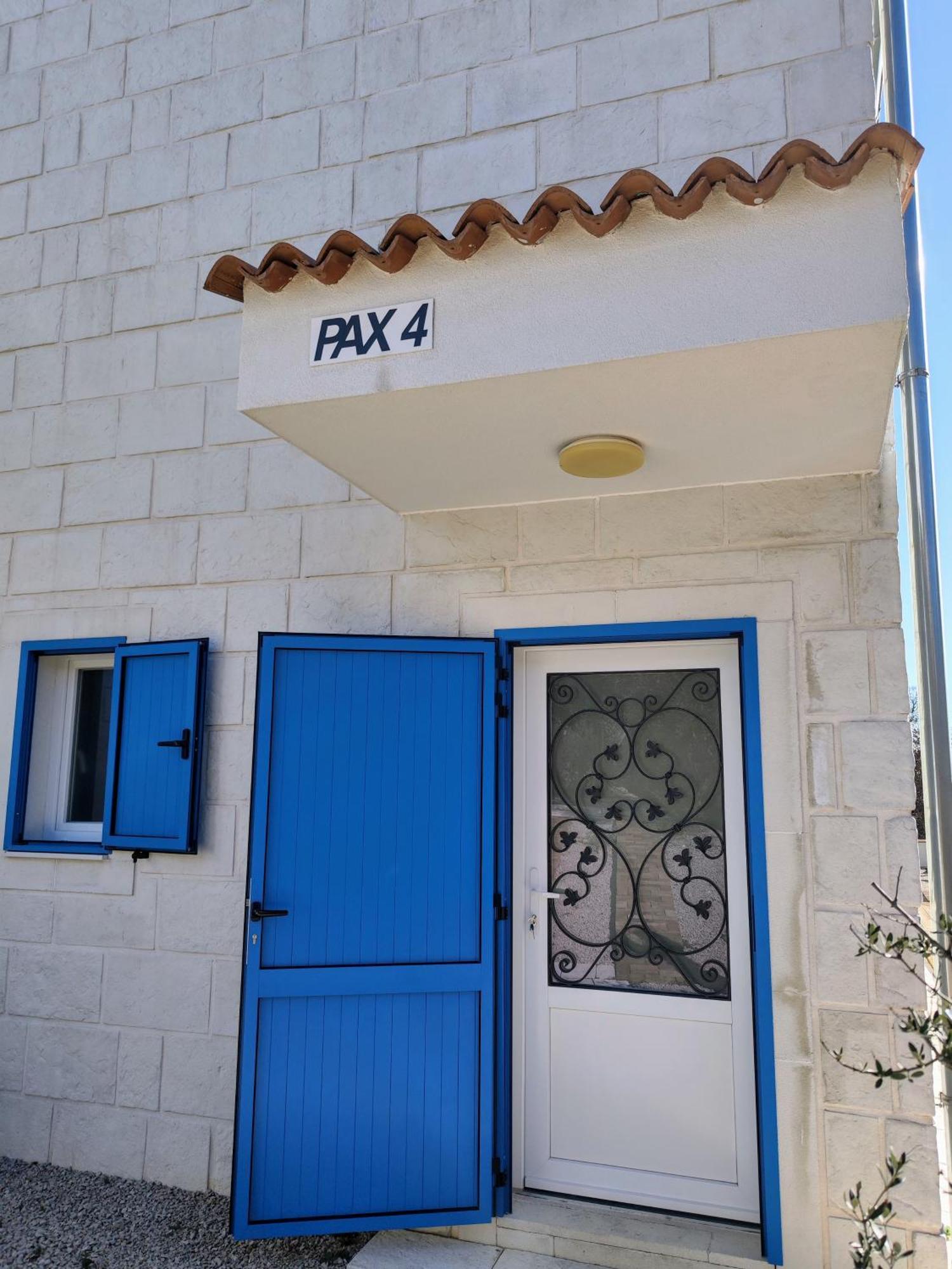 Pax Houses Vrh  Szoba fotó