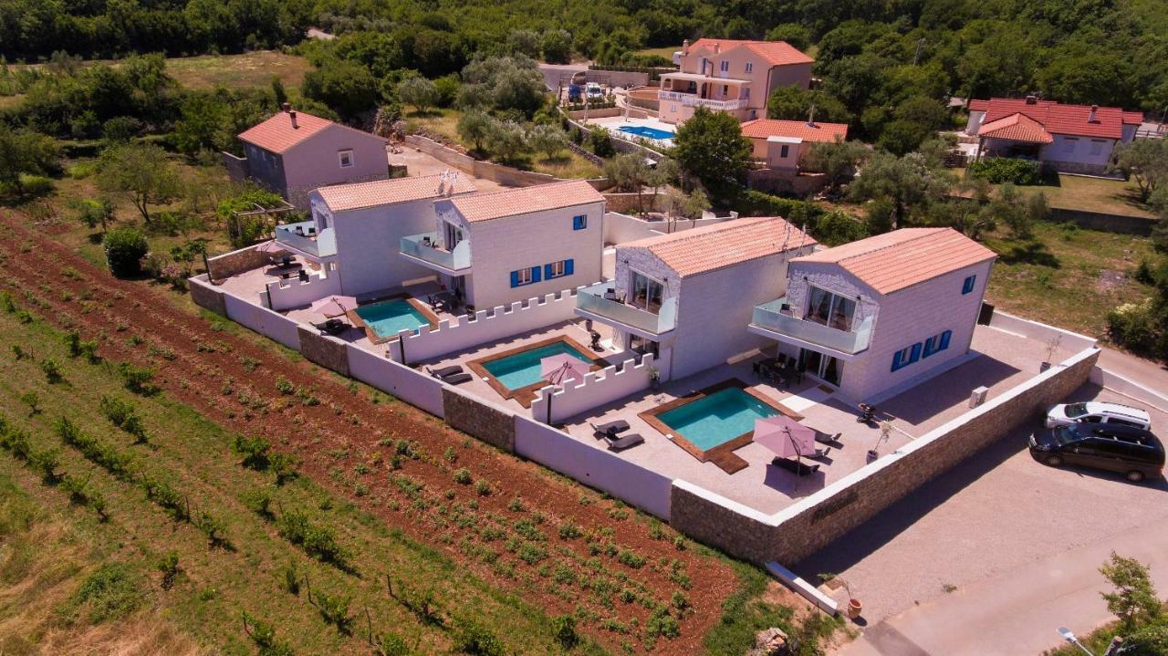 Pax Houses Vrh  Kültér fotó