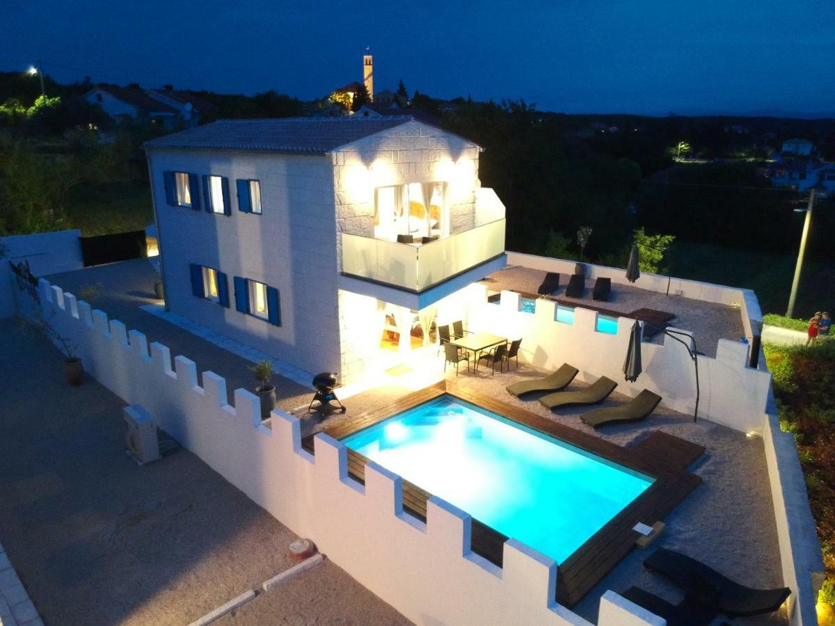 Pax Houses Vrh  Kültér fotó